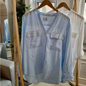 Aritzia Babaton Utility Shirt, light blue, size large